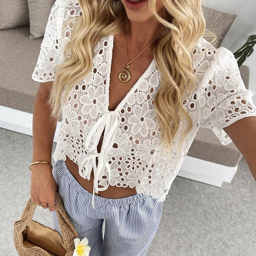 White Casual Women's Lace Embroidered Short Sleeve Blouse